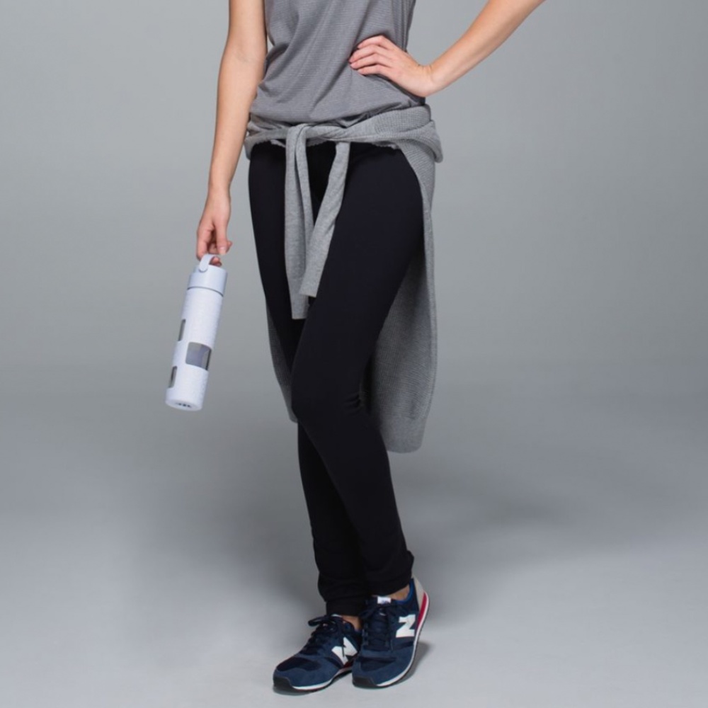 Lululemon RARE *Solid Black Reversible* Skinny Gr… - image 13